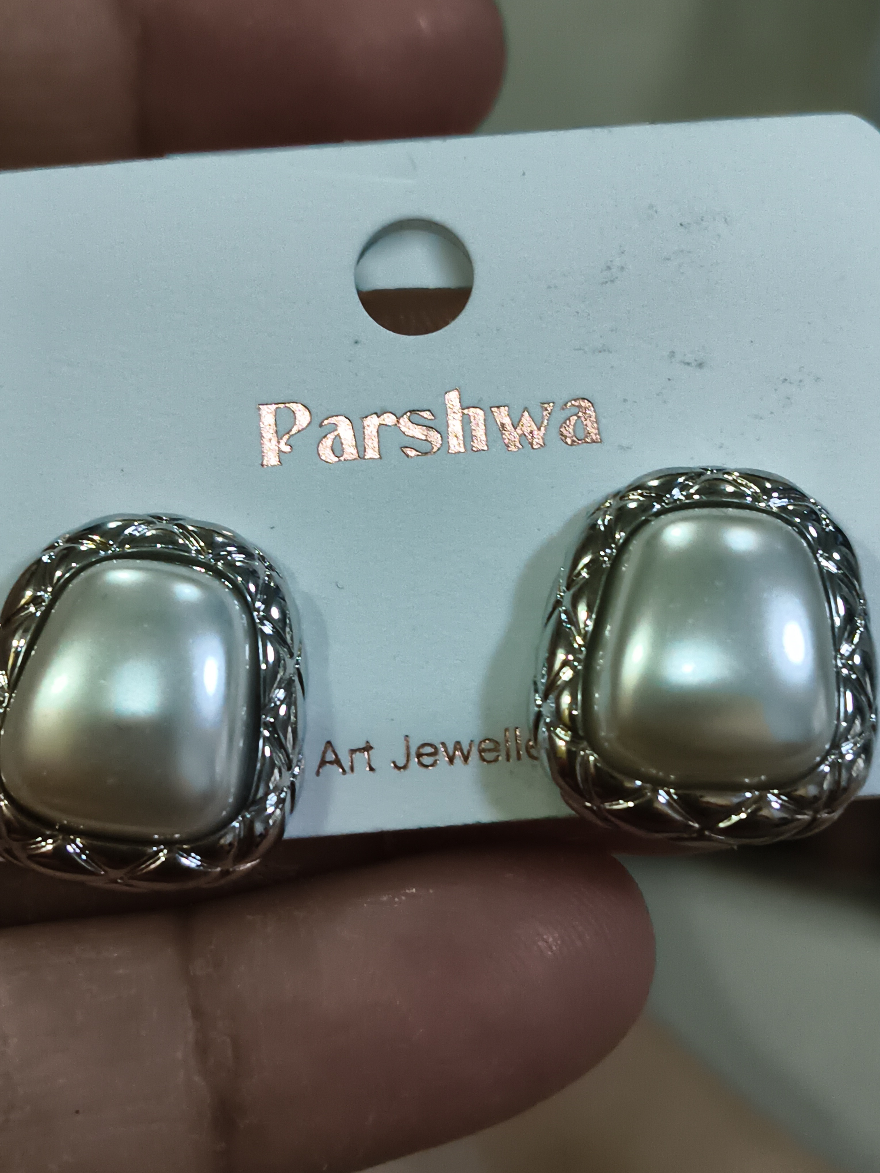 Vintage-Style Faux Pearl Statement Stud Earring image 1