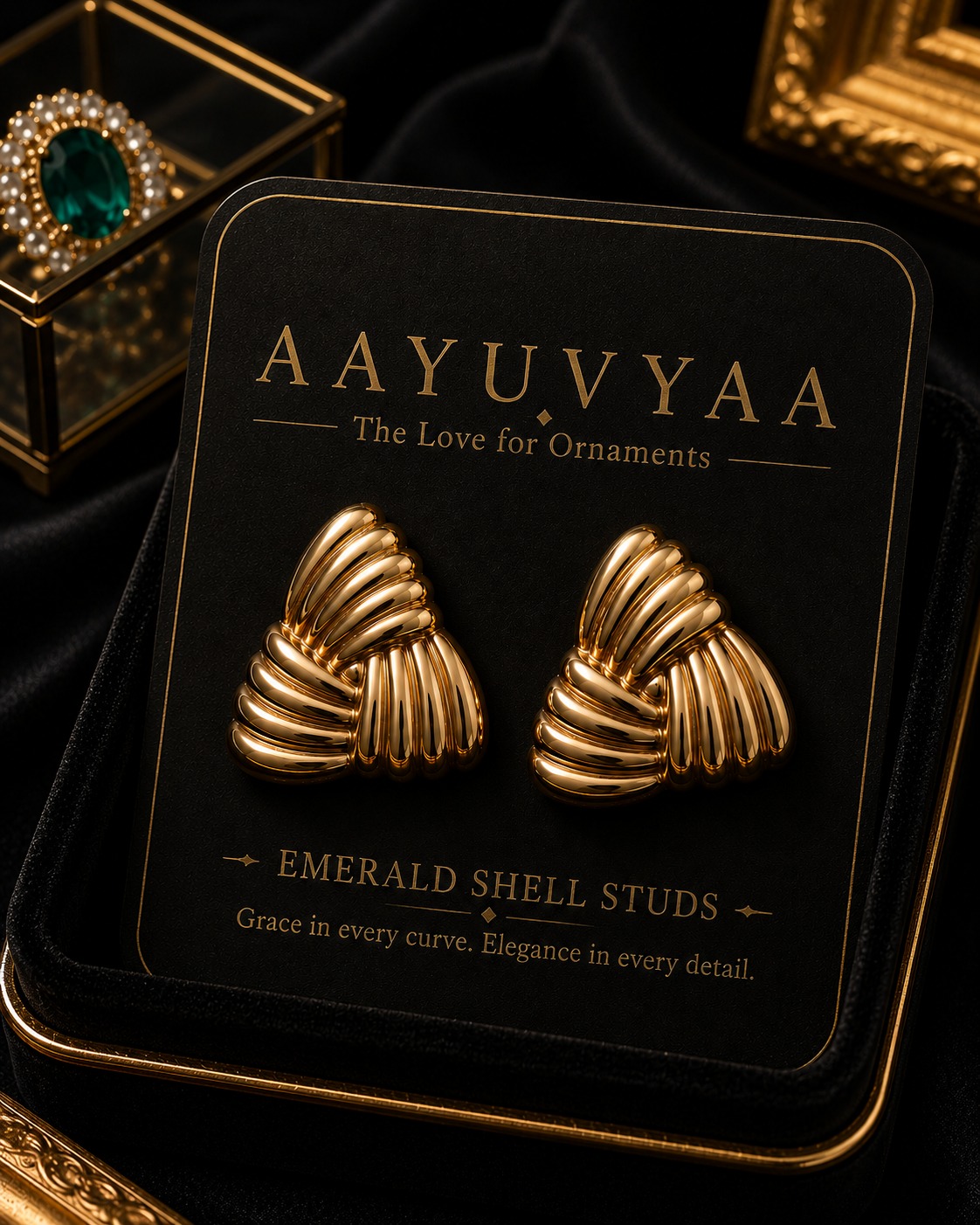Emberld Shell Stud image 1